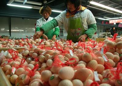 全国鸡蛋价格呈现明显回落态势，农副产品市场波动分析